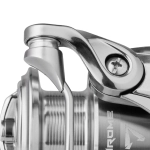 Kołowrotek Select Chrome 2000 6+1BB 5.2:1