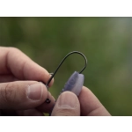 Stojąca główka jigowa z zaczepem na larwy Delphin AeroFORCE / . 5g-1/0